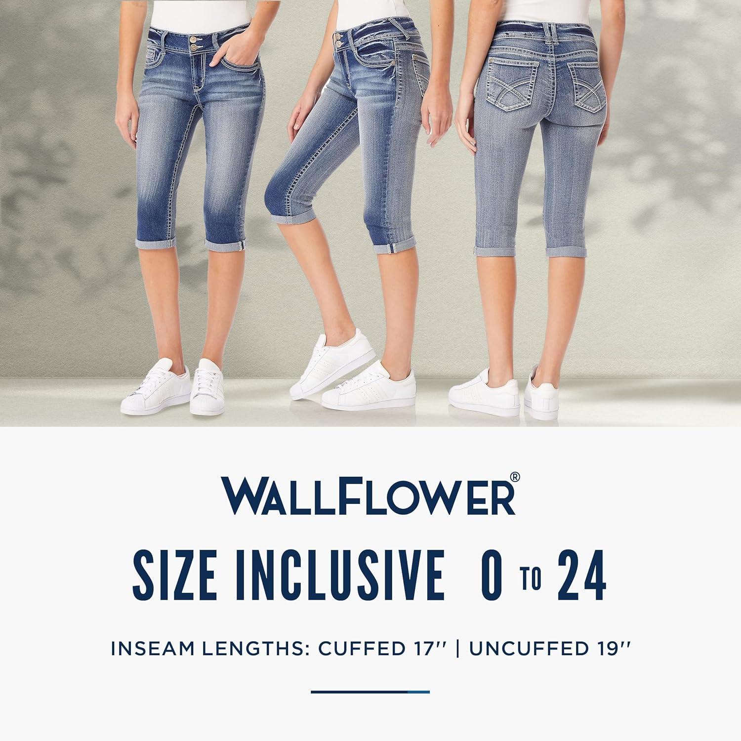 imageWallFlower womens Luscious Curvy 17quot Capri Midrise Insta Stretch Juniors Standard and PlusWhite